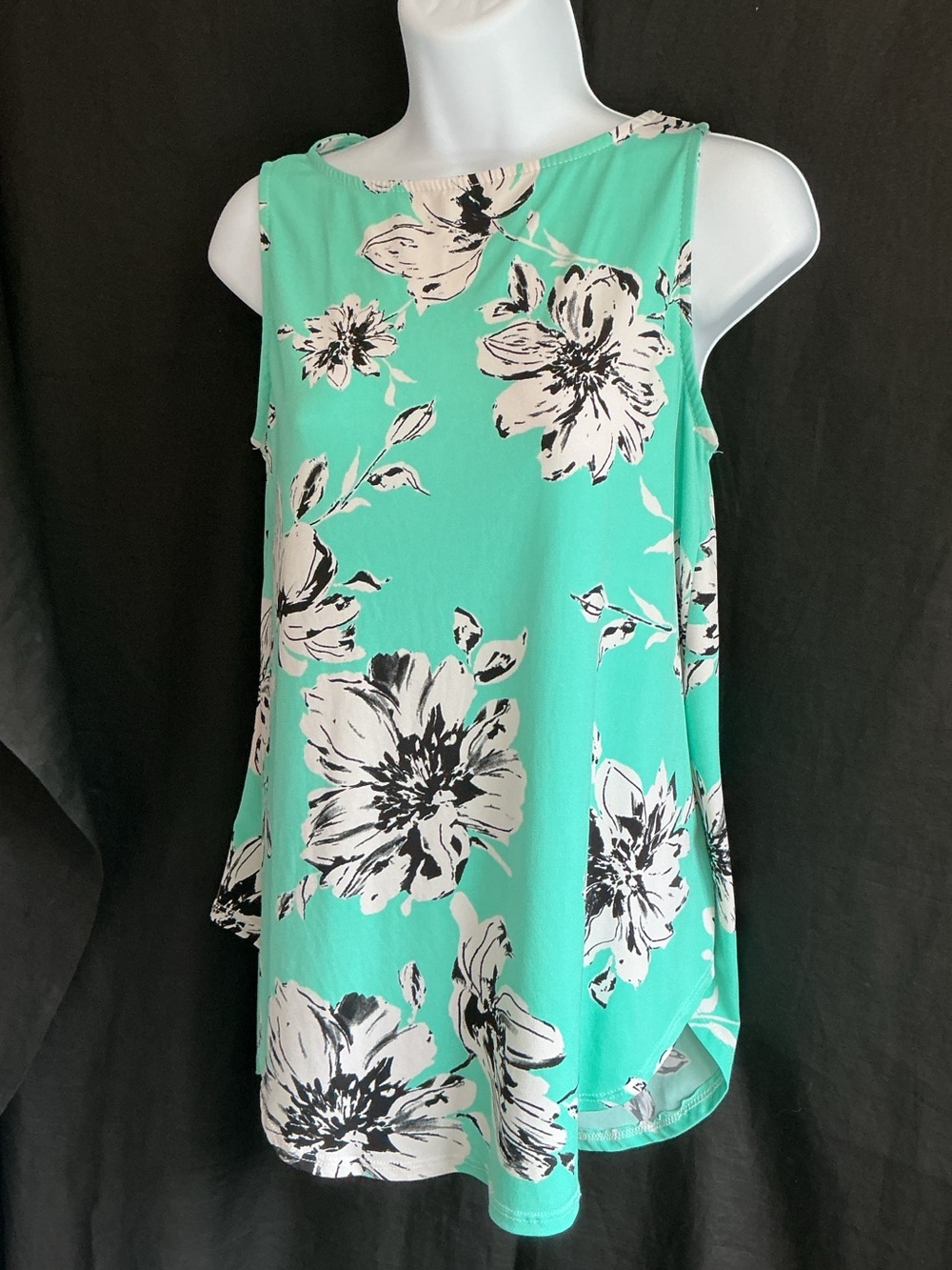 Emerald Floral Sleeveless Blouse Tank in Mint